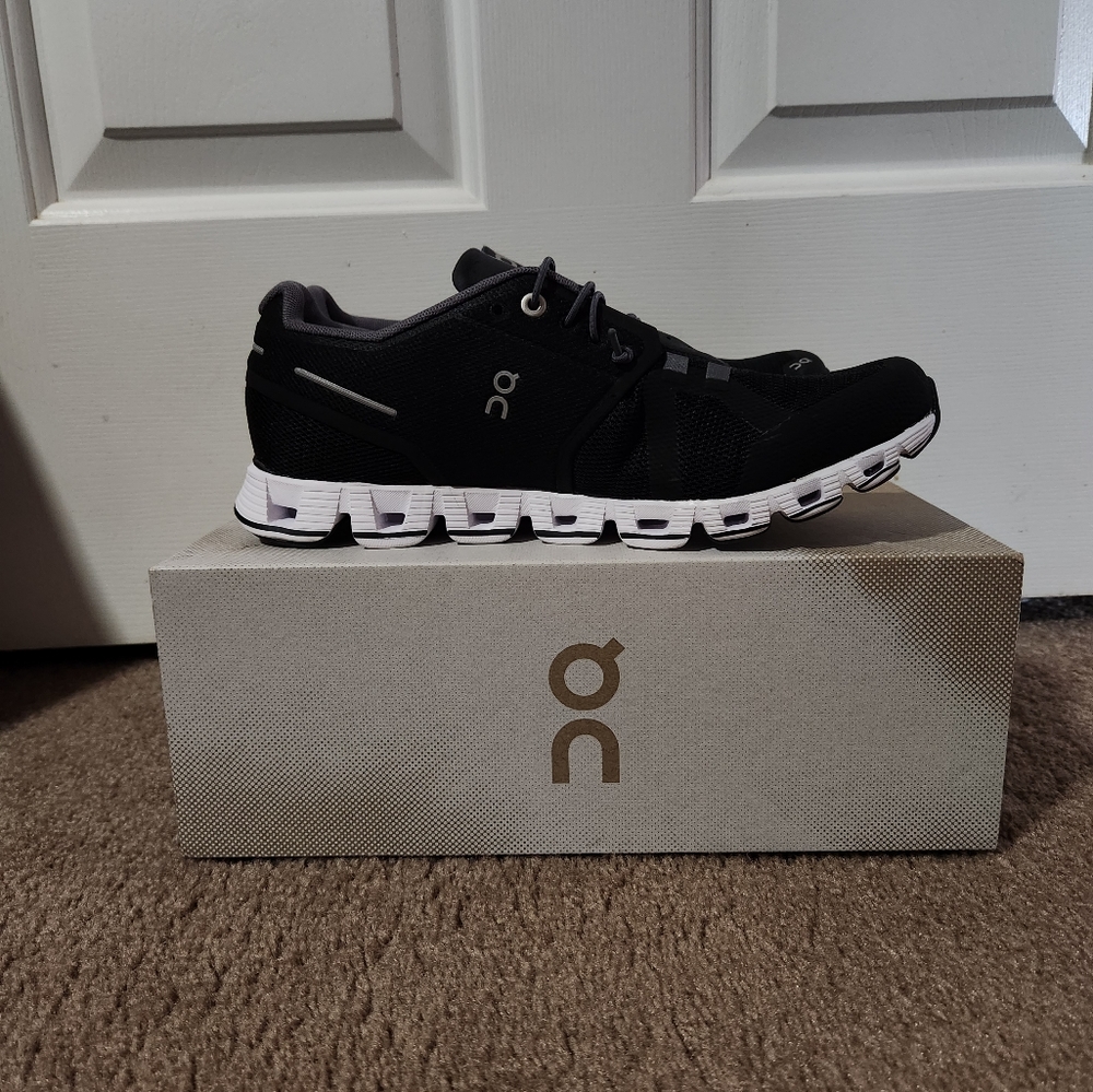 Brand new On Cloud sneakers